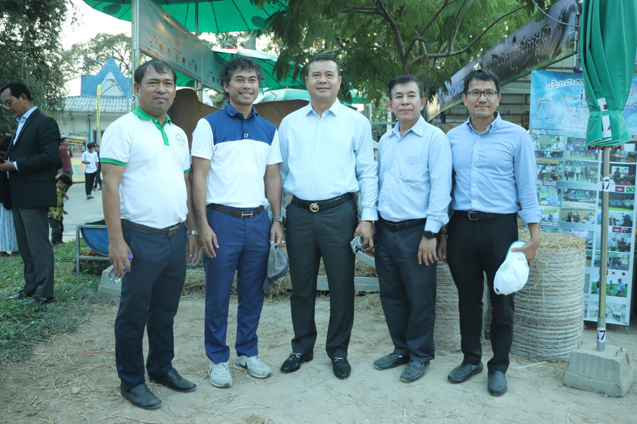H.E. Dr. KAO Thach, has attended the Green Fields and Food Exhibition.